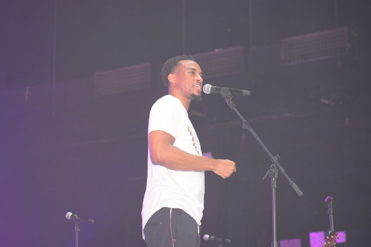 Jonathan McReynolds Praise In The Park