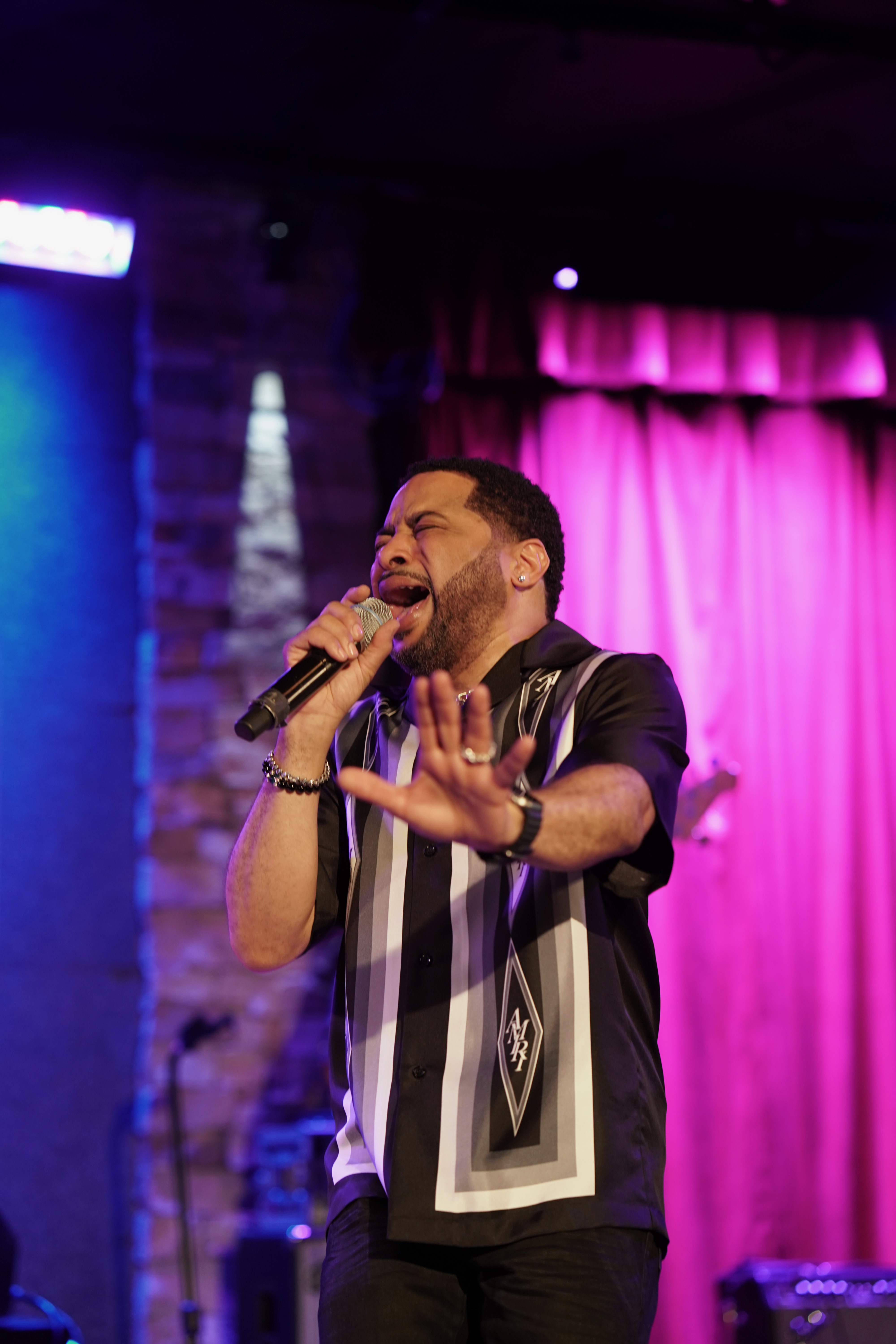 Smokie Norful Vids & Pics and Robert Jackson Vids